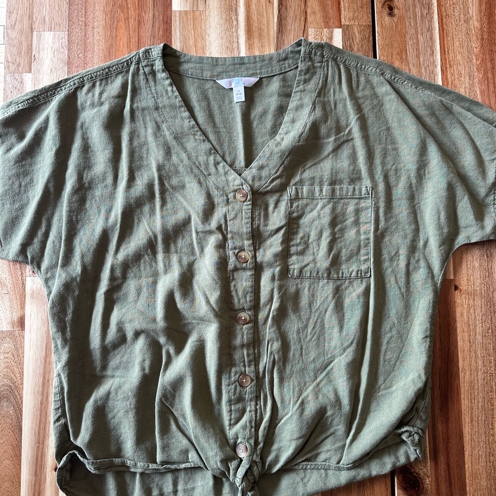 Time and Tru Olive Green Button-Up Linen Blend Blouse